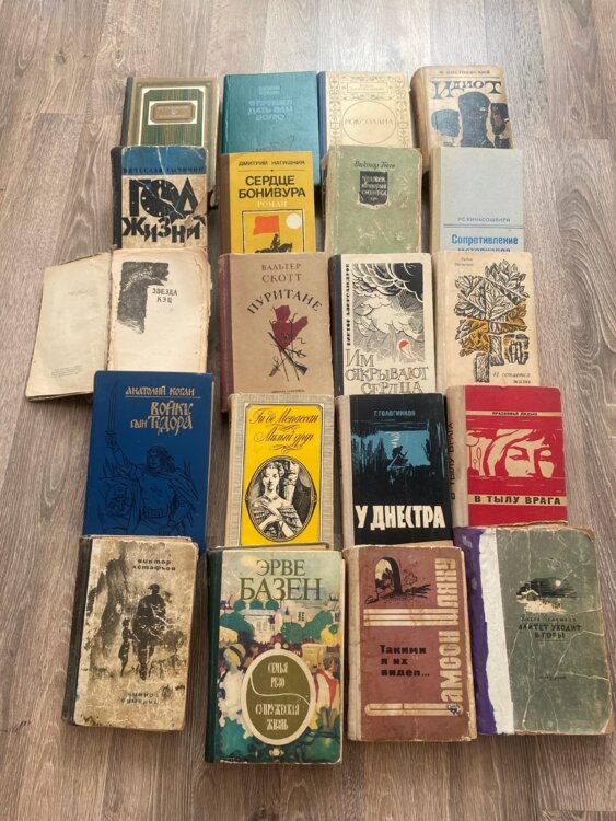 Продам книги по 50 руб