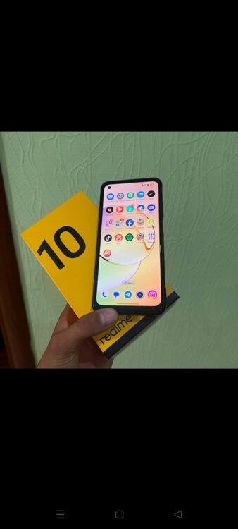 Realmy 10 новый