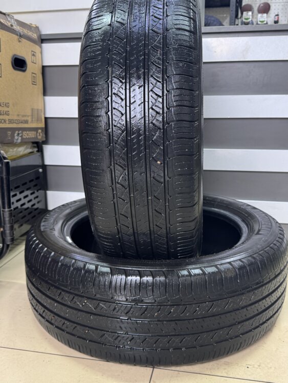 Продам шины 2 шт Michelin 235х55R19 - 500 руб за штуку