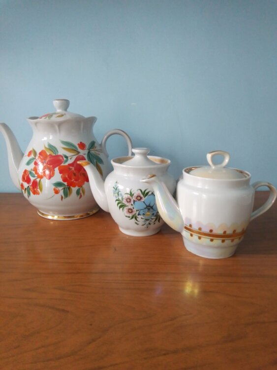 Продам чайники, вазы, кувшины