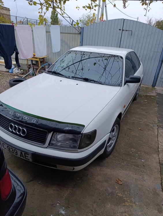 Ауди 100 с4