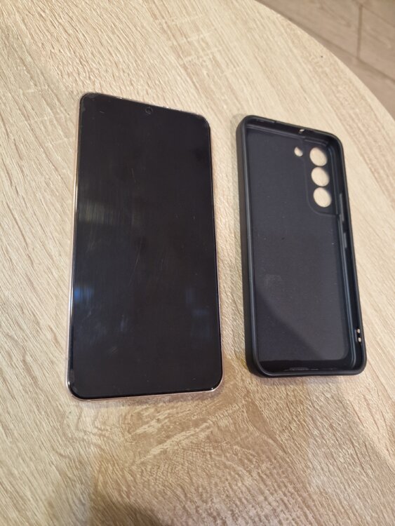 Samsung s22 8/128