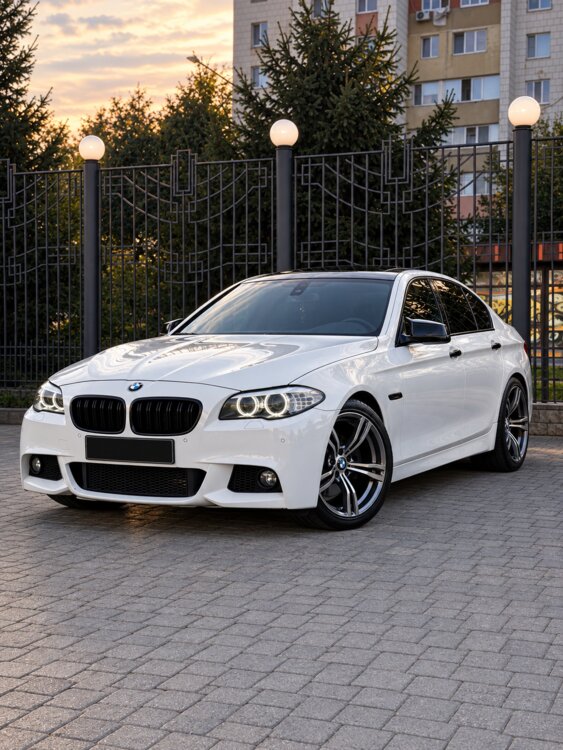Продам BMW F10 520d 2011 г/в