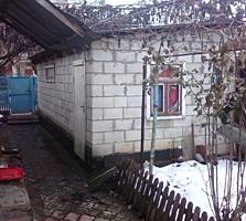 Срочно!!! Продается 1/2 дома, торг уместен! 25000 евро СРОЧНО!!!