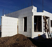 Casa din cotilet, 30 ani garantie, in timp record.