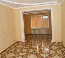 Independenței-Strișcă. Botanica.. 93mp. Reparație euro. 42500E.