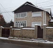 Продаётся дом на Телецентре расположенный в элитном спальном районе.