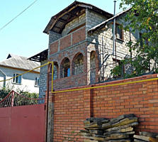 Casa 3 nivele/7 ari la Telecentru/ Дом на Телецентре 3 уровня/7 соток