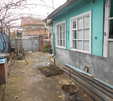 Ботаника. Часть дома. Отдельный двор. 39000 евро.