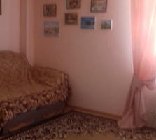 Vand sau Schimb apartament pe imobil la sol.