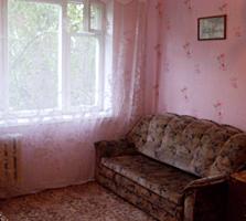 Botanica, peste drum de parc, are apa si canalizare. 9600 euro.