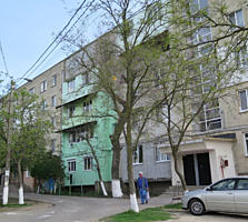 Продается 3-комнатная квартира, этаж 5/5, Тогатин