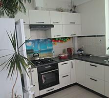 Шикарная квартира в комплексе Дрэгэлина, евроремонт, мебель, автономка