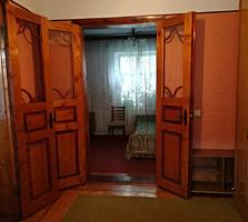 Срочно продаю дом в Парканах для жилья и реализации частного бизнеса.