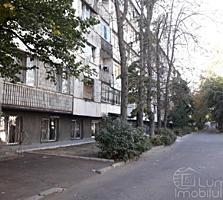 Мирон Костин, 2-комн., "Афгансий" парк, раздельные комнаты, середина!