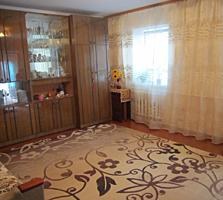Дом Кировский "Мир", 4 комнаты, все удобства, 6 соток. Торг уместен.