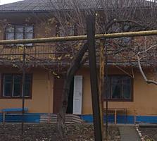 Продаю или меняю 2-этажный дом со всеми удобствами в р-не сах. камня
