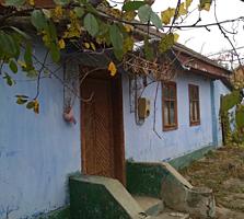 С. Гоян большой участок на берегу Днестра с домом