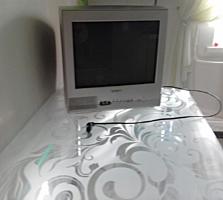 Продаю цветной телевизор Toshiba с диагональю 38 см