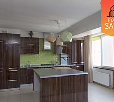 Design exclusiv! Bloc nou! Botanica