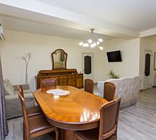 Centru. Bloc nou. Apartament modern cu 3 camere, euroreparatie.