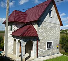 В р-не Южного Вокзала пер. Мичурина, 6.4 сотки, 160 кв. м. косметика