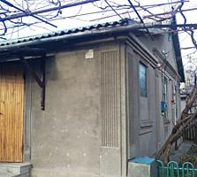 Хомутяновка, Дом бутовый 60/41/8 земли 6 соток все коммуникации.