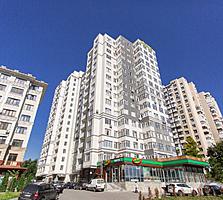 Centru, str. Romana. Bloc nou, apartament cu 3 camere, varianta alba.