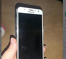 Продаю классный телефон Samsung g7-3100л +чехол в подарок