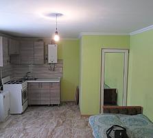 Продам полдома на Кировском в доме ремонт, есть летняя кухня, огород