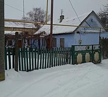 Продается дом с участком в центре города