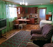 Продам 2 дома или обменяю на квартиру (3-2) с оплатой в обе стороны