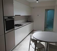 Centru, G. Casu! Bloc nou, apartament cu 3 camere, euroreparatie.