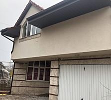 Banca comercială vinde casă nouă de locuit, sect. Centru, 3 nivele, 350m