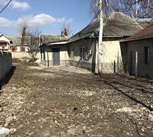 Центр, ниже Кадастра, Старый Дом 100 кв. нужен ремонт (17000)