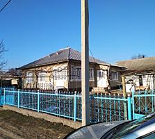 Продам 1-этажный жилой дом и прилегающее хозяйство на 40 сот. земли.