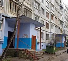Срочно продается 2-комн. 24.900 евро, торг. 3/9 эт, Бам