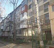 Траян, 2-комн., 2/5 этаж, середина, 48 м2, котелец, двусторонняя!