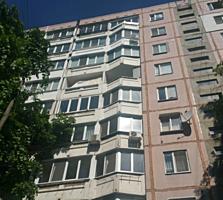 Botanica! Apartament cu 3 odai pe bl. Traian. De mijloc, 71 m2, Urgent!