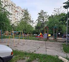 Мирча чел Бэтрын, 2-комн., 143 серия, автономка, косметический ремонт!