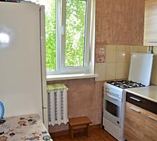 Apartament cu 2 odai, 44 m. p., str. Paris, Buiucani