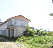 Vindem apartament cu o odaie în Ialoveni! Cu 2 locuri pentru garaj!