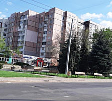 Доля в трёхкомнатной квартире по бул. Траян!