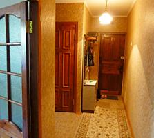 Продам трехкомнатную квартиру с добротным ремонтом в центре Тирасполя!