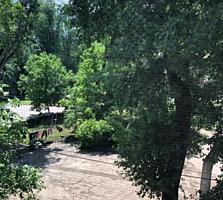 Срочно Продам 2-ух комнатную квартиру в центре!!