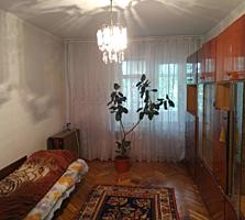 Продам 3-ком. квартиру в районе остановки "Стелуца"