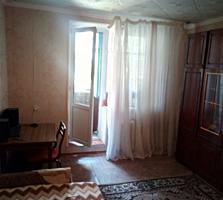 Продается 3-комнатная квартира. Центр.