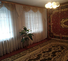 Продам два отдельных дома с мебелью + гараж с ямой, погреб, колодец