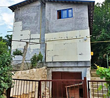 Vilă (cotileț)-98m2 încălzire autonomă, garaj, terasa, 6 ari