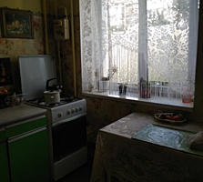 1-комнатная 4/9 Мечникова в котельцовом доме, косметика.
